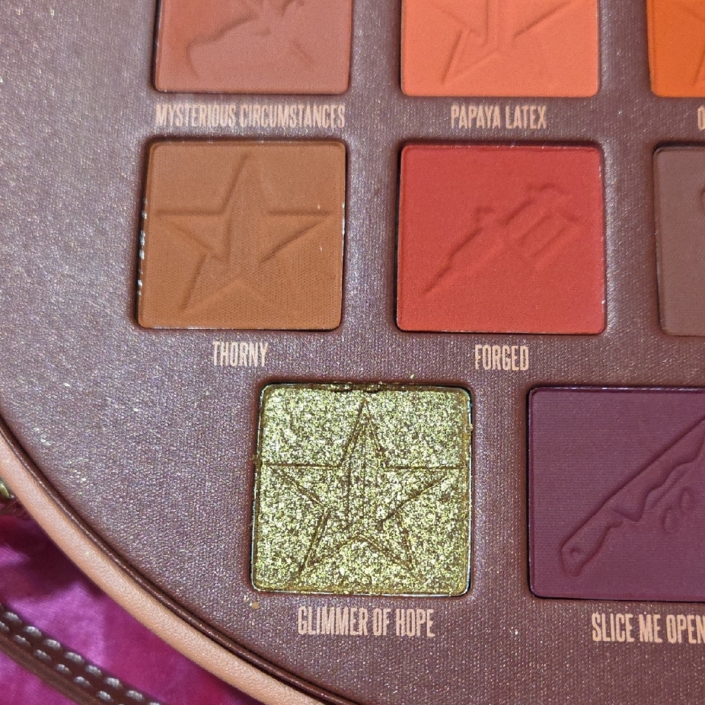 Jeffree Star Pricked Artistry Palette - Picture 7 of 8